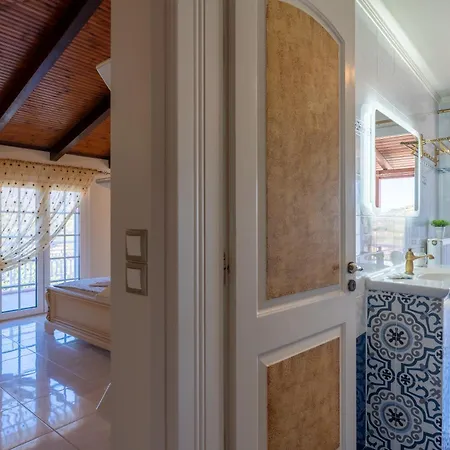 בית נופש Liberis Loft