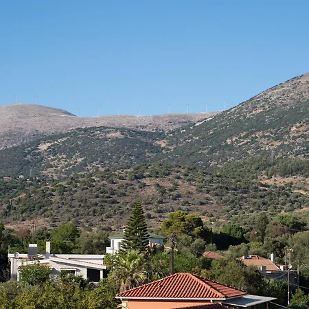 Дом отдыха Liberis Loft Аргостолион